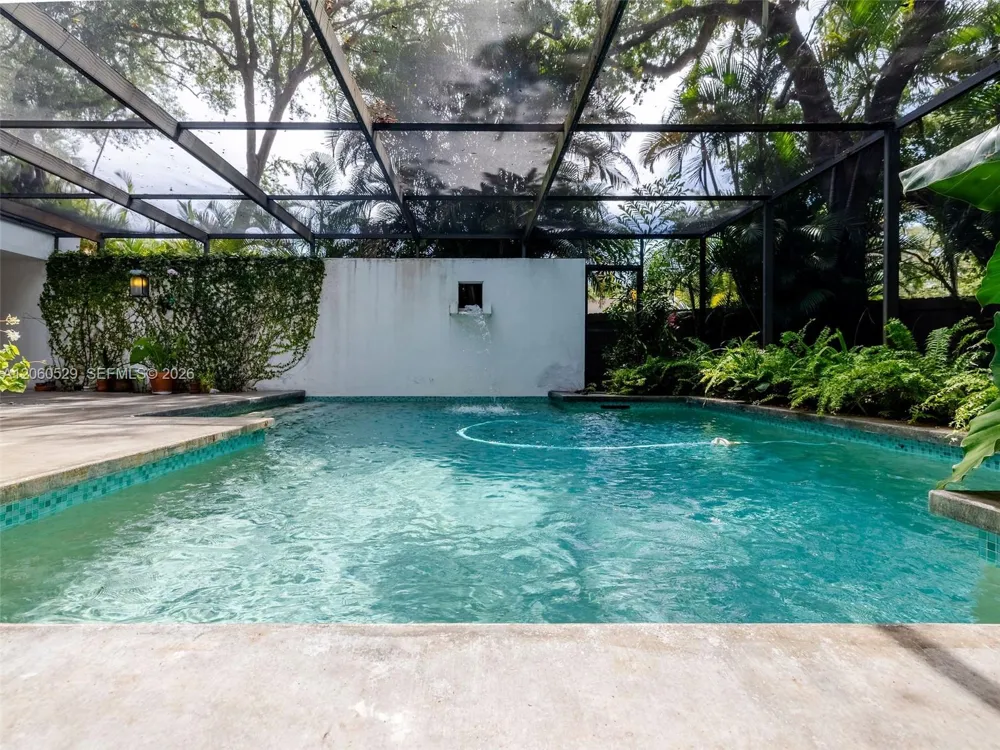 2250 NE 201st St #0 Miami, FL 33180