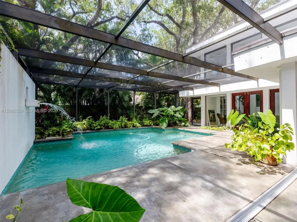 2250 NE 201st St #0 Miami, FL 33180
