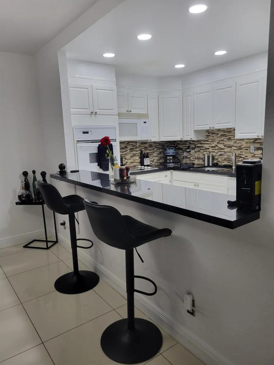 19370 COLLINS AVENUE #623 Sunny Isles Beach, FL 33160
