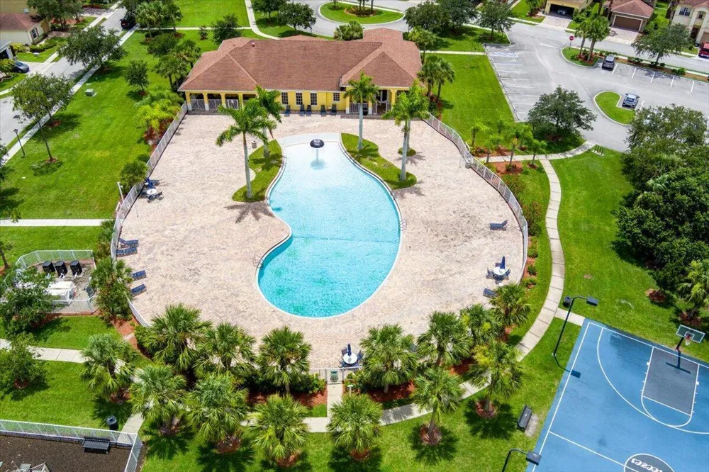 9728 STARBOARD DRIVE Fort Pierce, FL 34945