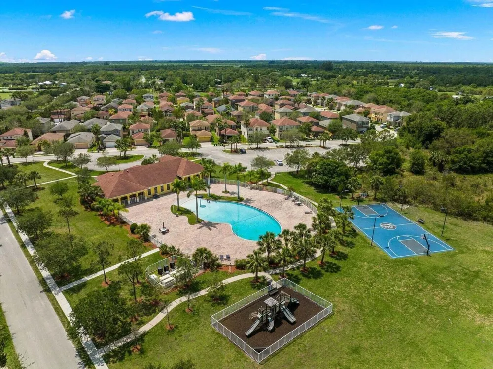 9728 STARBOARD DRIVE Fort Pierce, FL 34945