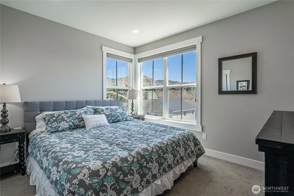 250 Bobcat Lane Chelan, WA 98816