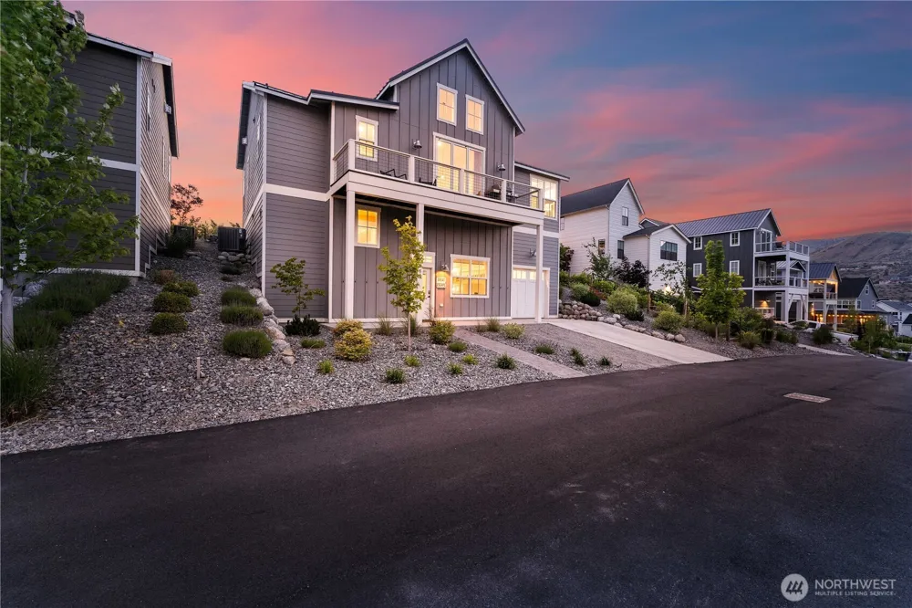 250 Bobcat Lane Chelan, WA 98816