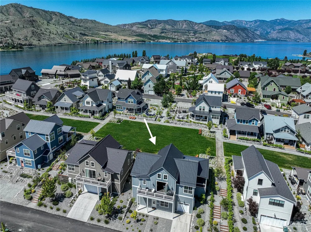 250 Bobcat Lane Chelan, WA 98816