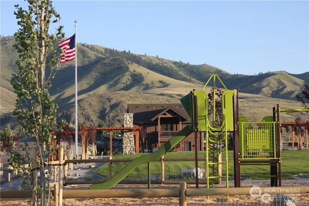 250 Bobcat Lane Chelan, WA 98816