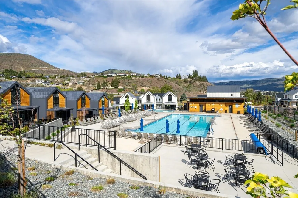 250 Bobcat Lane Chelan, WA 98816