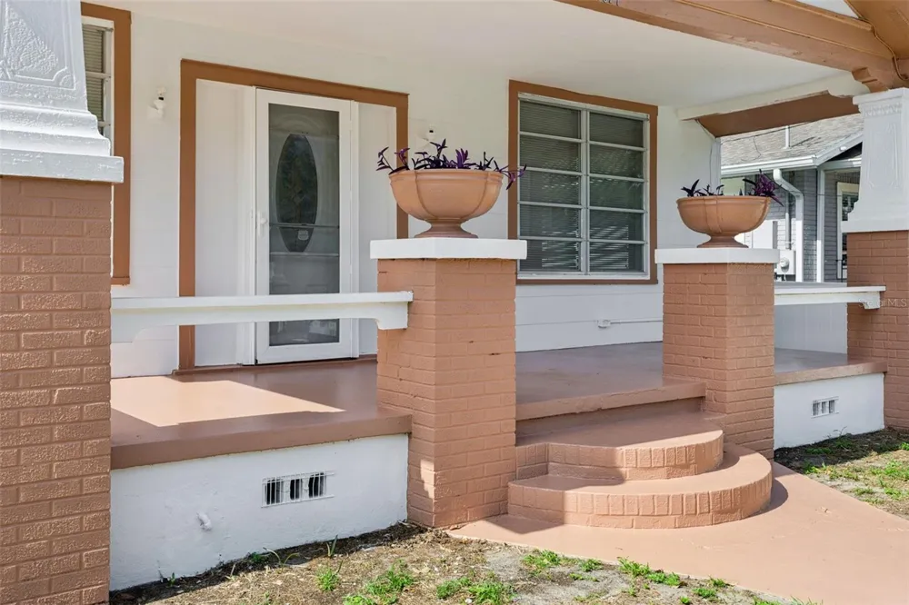 1017 E 23RD AVENUE Tampa, FL 33605