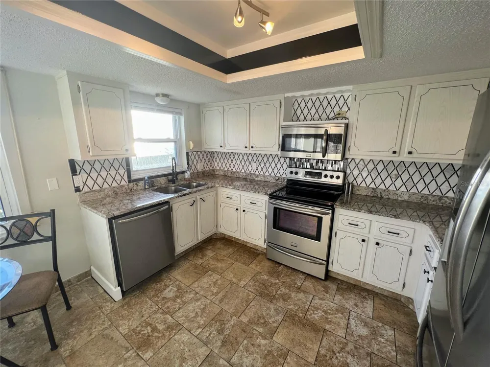 9 HAIG PLACE #101 Dunedin, FL 34698
