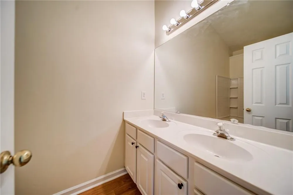 3285 Hidden Cove Circle Peachtree Corners, GA 30092