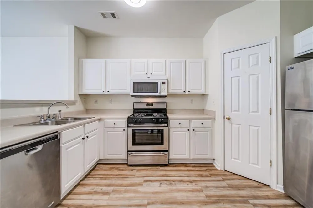 3285 Hidden Cove Circle Peachtree Corners, GA 30092
