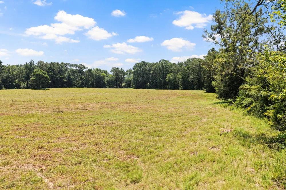 CR 4309 De Kalb, TX 75559