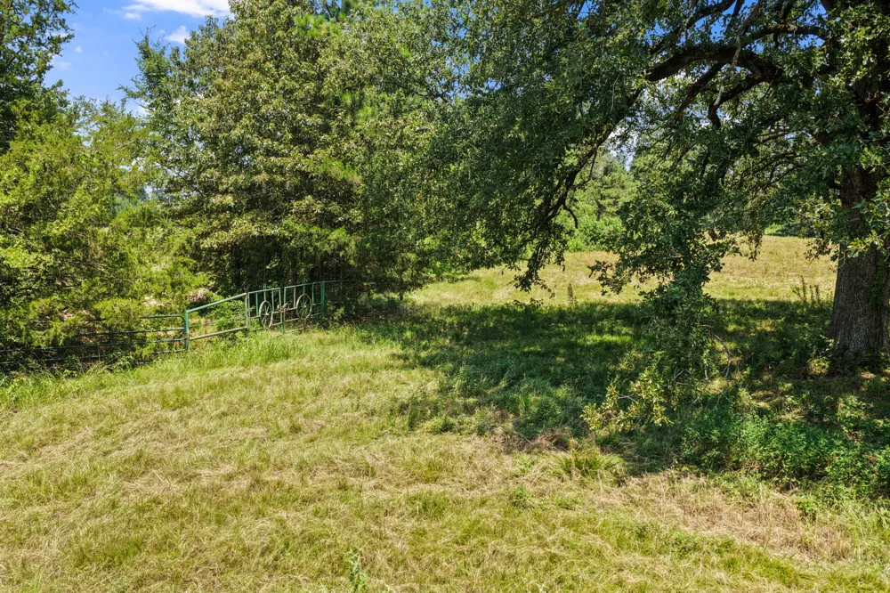 CR 4309 De Kalb, TX 75559
