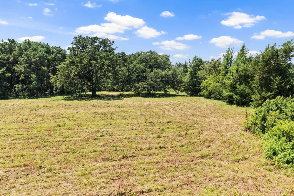 CR 4309 De Kalb, TX 75559