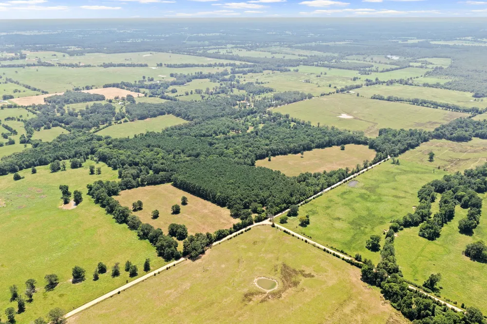 CR 4309 De Kalb, TX 75559