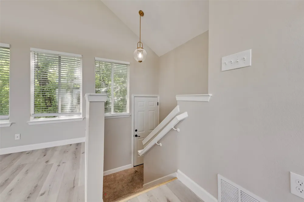 1803 Old Oak Arlington, TX 76012
