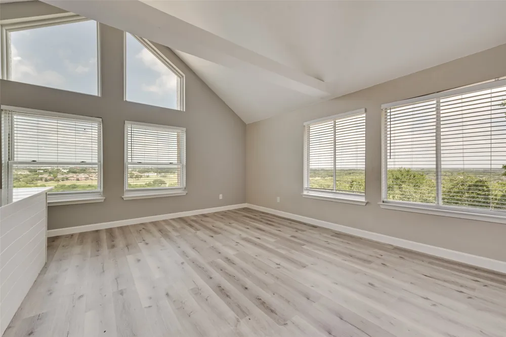 1803 Old Oak Arlington, TX 76012