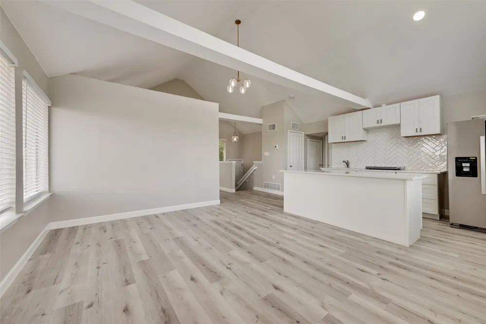 1803 Old Oak Arlington, TX 76012