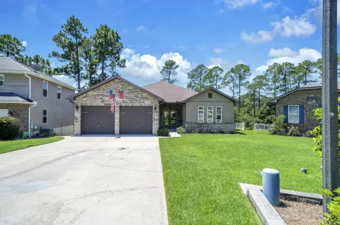 233 Gracie Lane