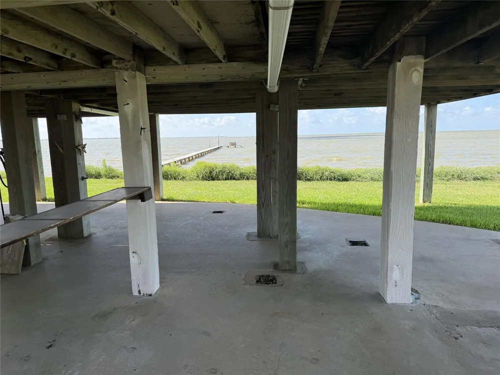 111 Dorsett Road Palacios, TX 77465