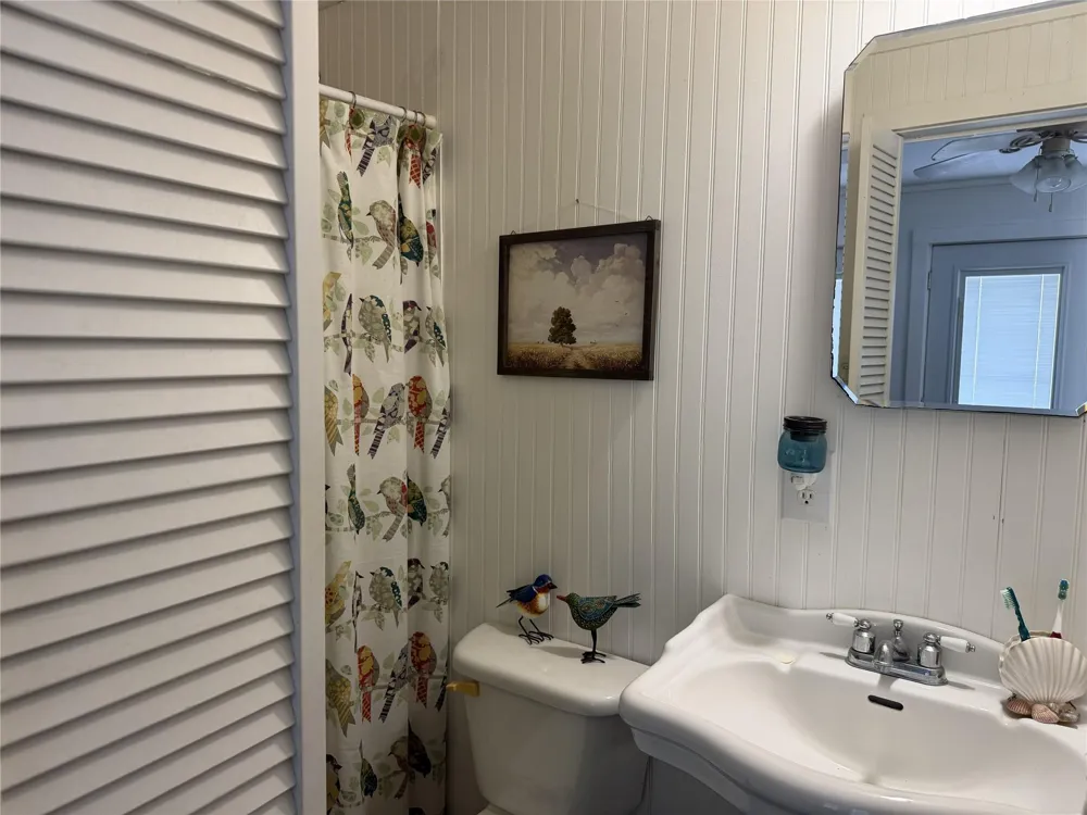 111 Dorsett Road Palacios, TX 77465