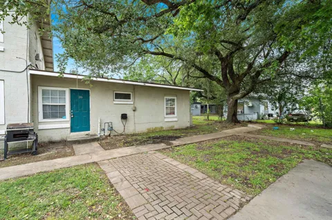 818 3rd Avenue #28