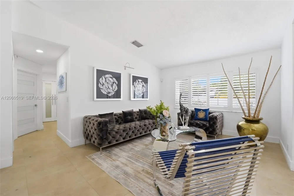 323 NW 136th Pl Miami, FL 33182