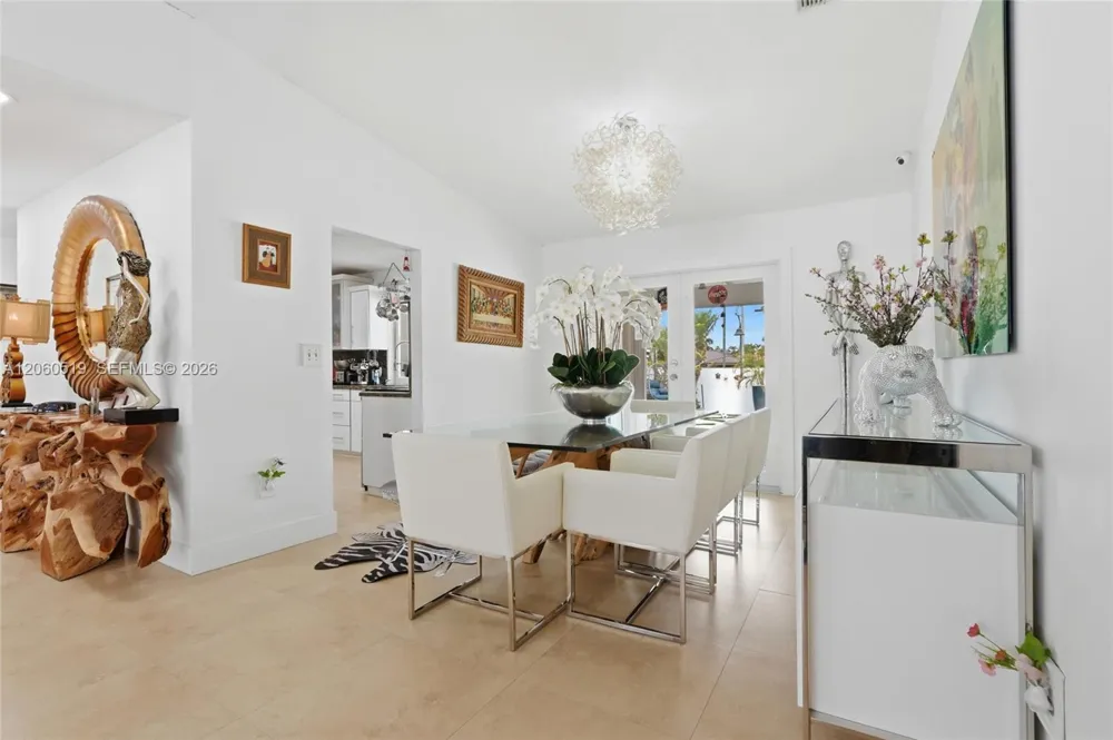 323 NW 136th Pl Miami, FL 33182
