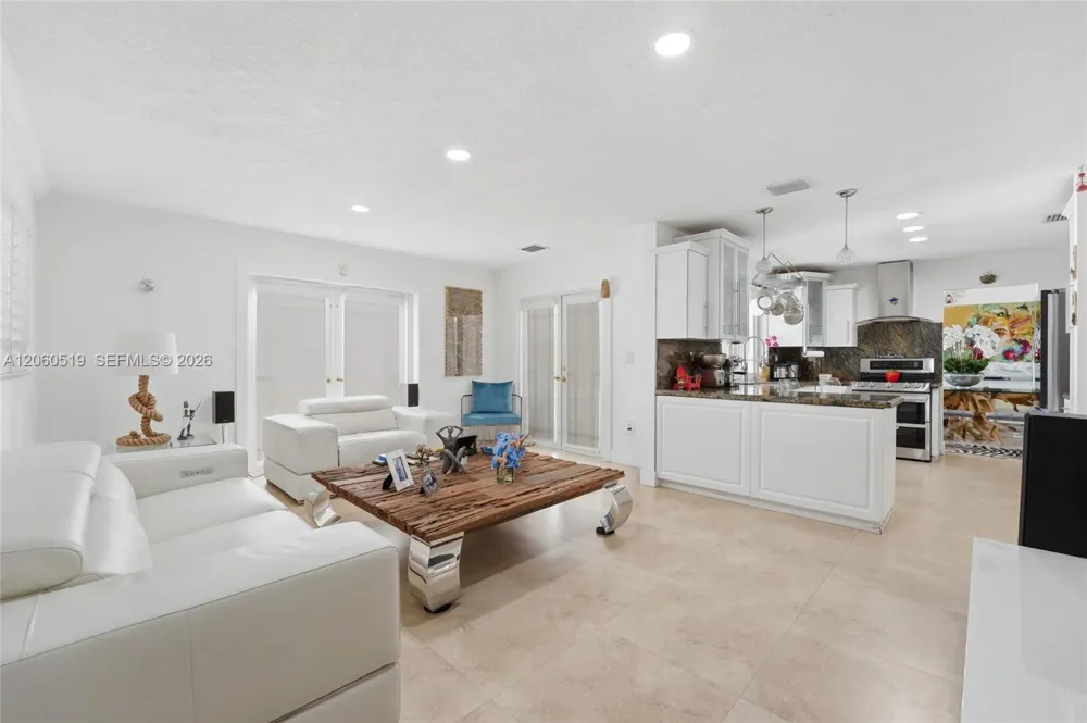 323 NW 136th Pl Miami, FL 33182