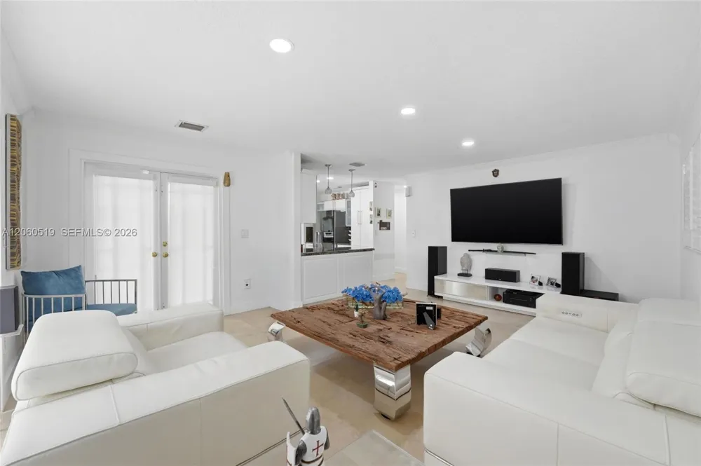 323 NW 136th Pl Miami, FL 33182