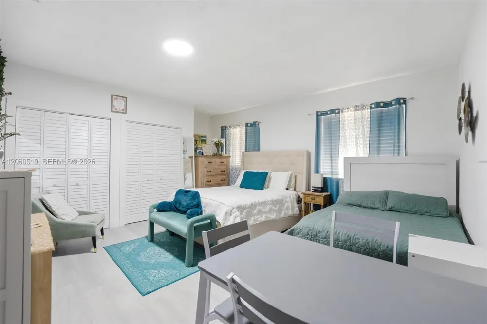 323 NW 136th Pl Miami, FL 33182