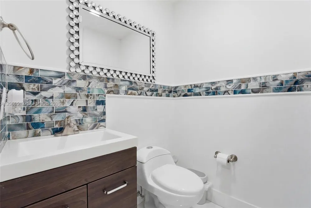 323 NW 136th Pl Miami, FL 33182