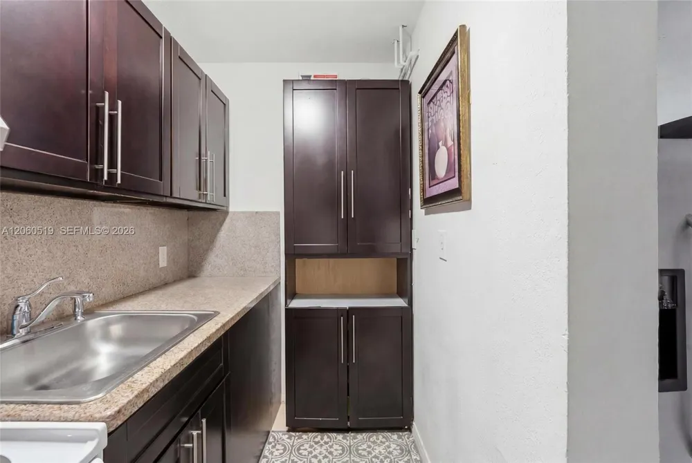 323 NW 136th Pl Miami, FL 33182