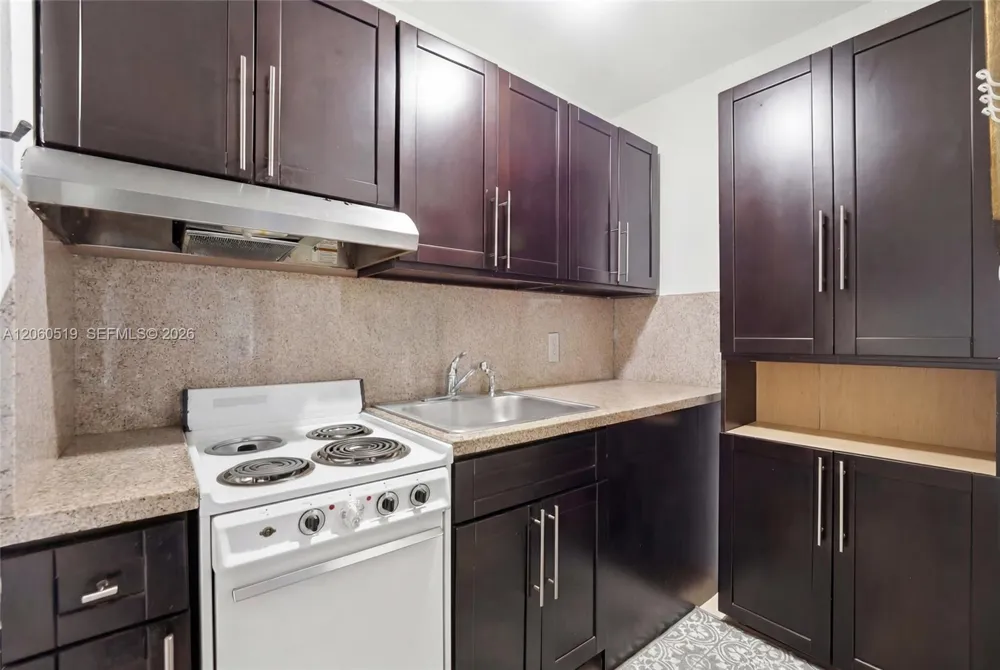 323 NW 136th Pl Miami, FL 33182