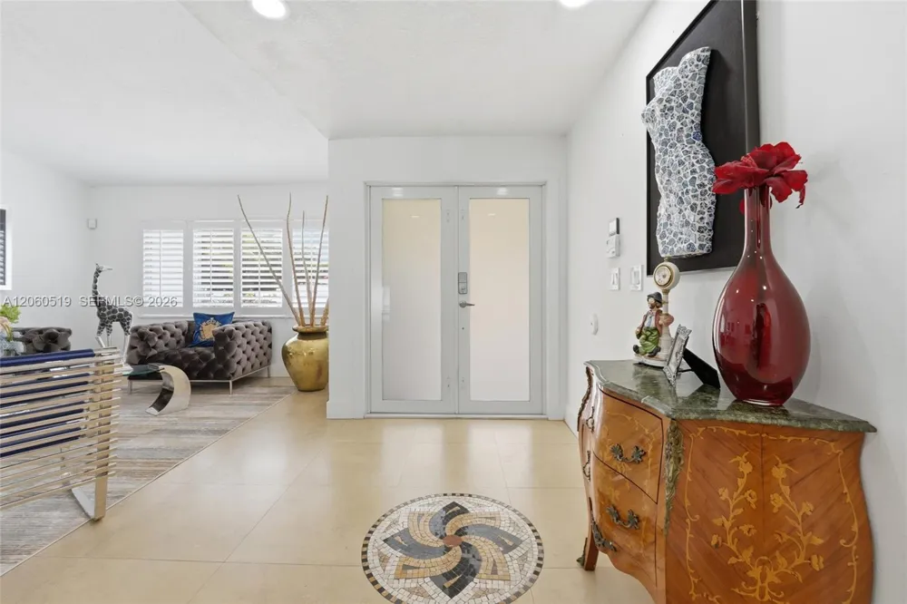 323 NW 136th Pl Miami, FL 33182