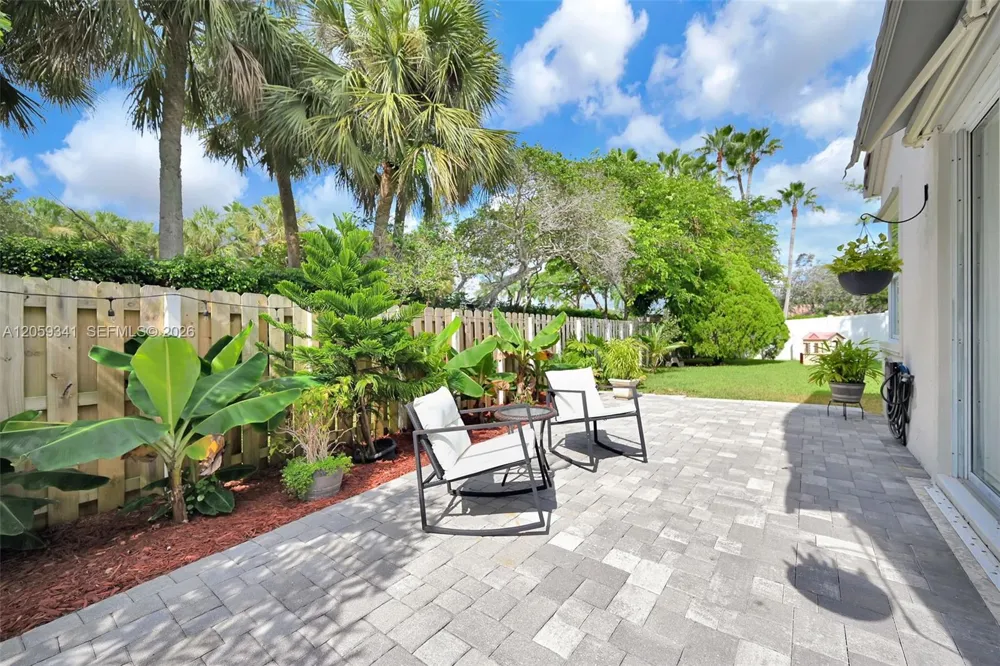 15982 NW 12th Ct Pembroke Pines, FL 33028