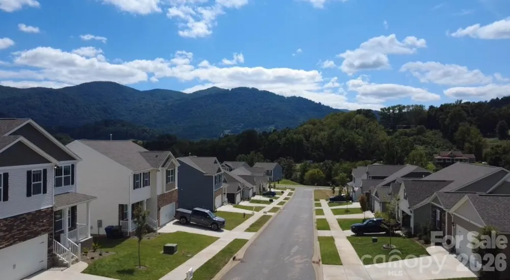 85 Ridgehaven Drive Waynesville, NC 28786