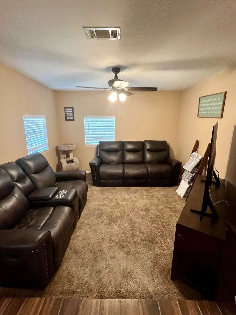 104 Lynn Drive Azle, TX 76020