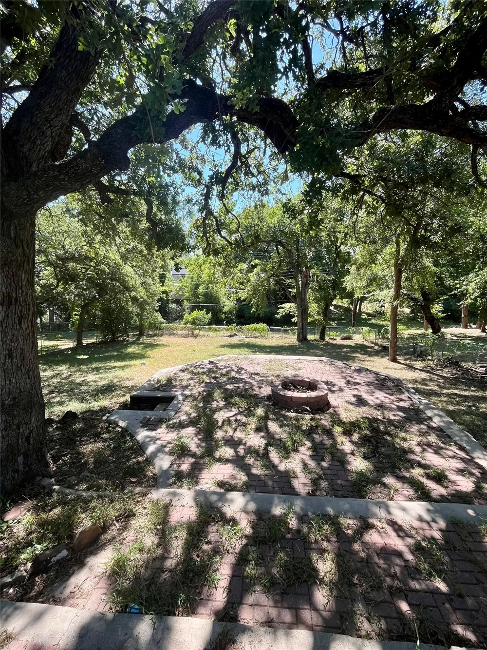 104 Lynn Drive Azle, TX 76020