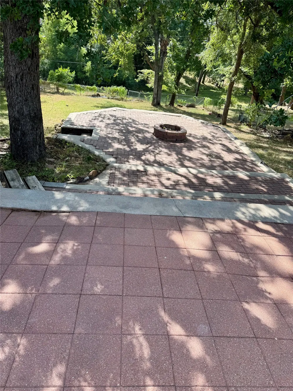 104 Lynn Drive Azle, TX 76020