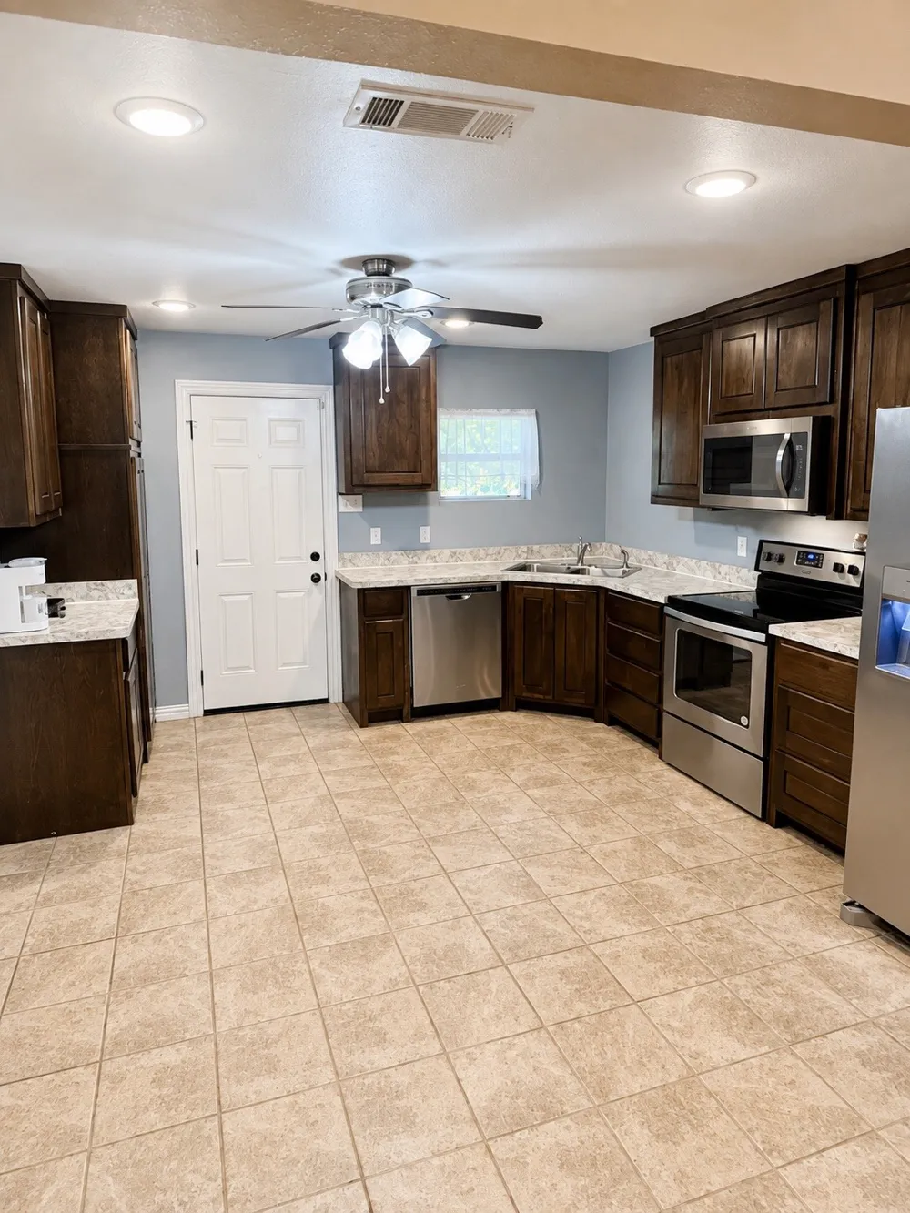 104 Lynn Drive Azle, TX 76020