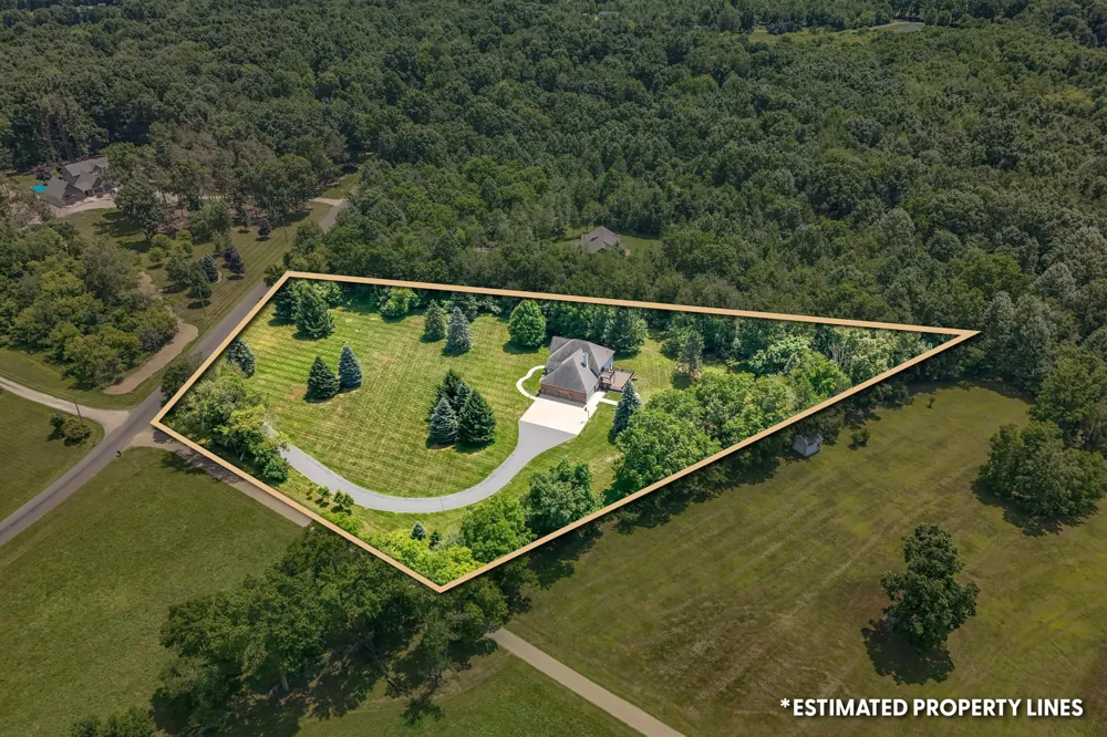 1230 Meadow Lane Hillsdale, MI 49242