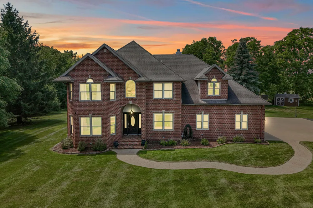 1230 Meadow Lane Hillsdale, MI 49242