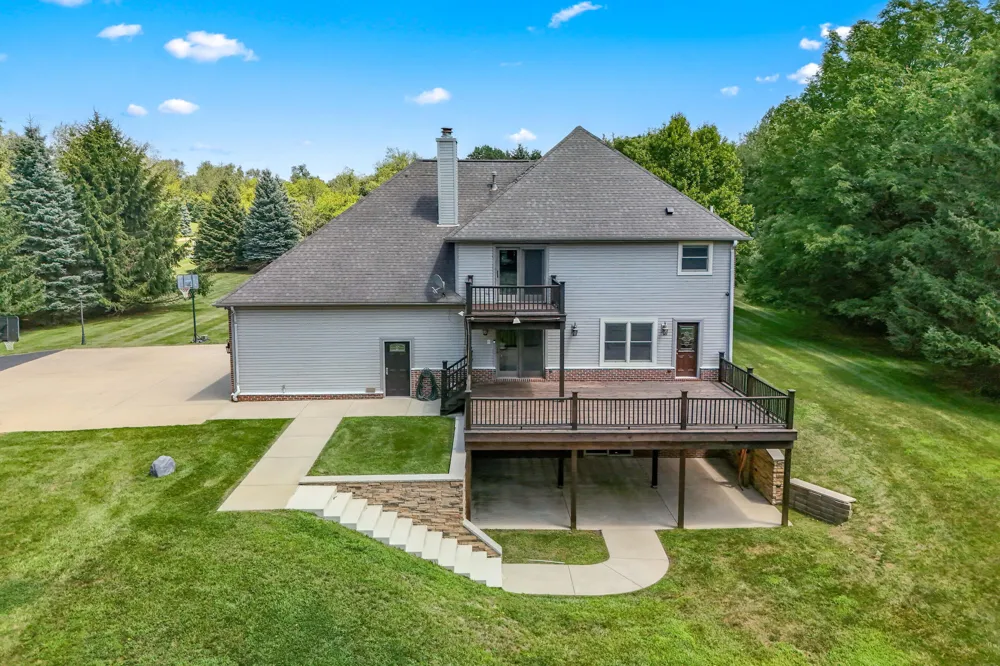 1230 Meadow Lane Hillsdale, MI 49242