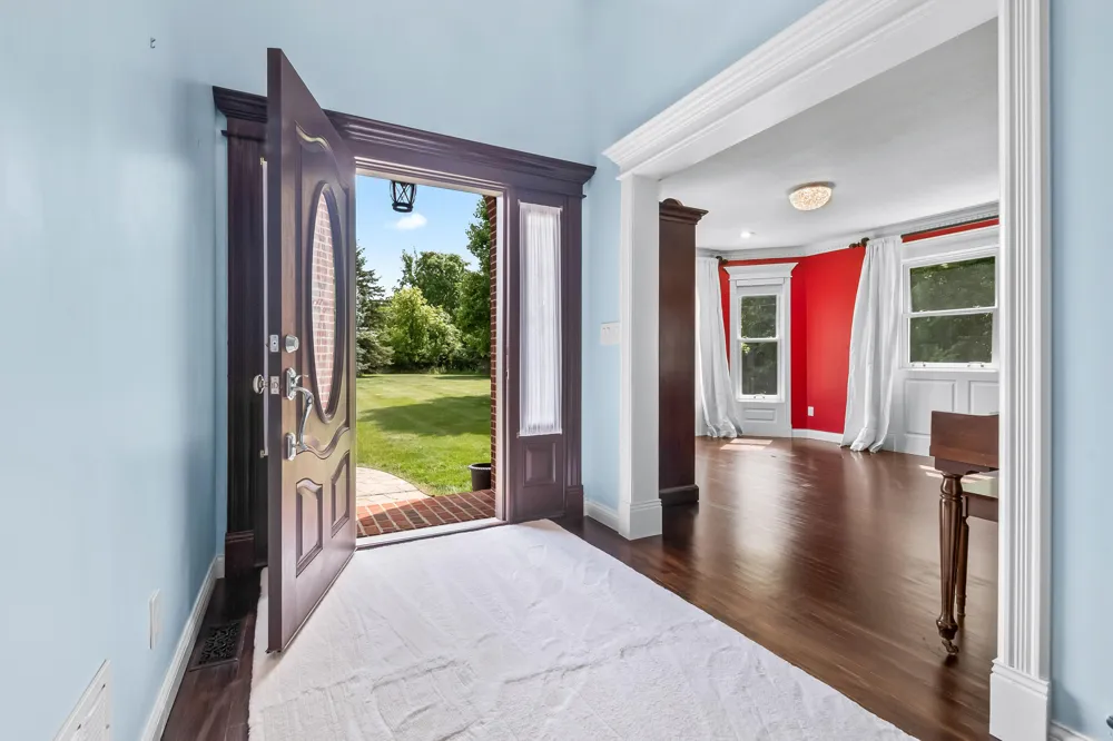 1230 Meadow Lane Hillsdale, MI 49242