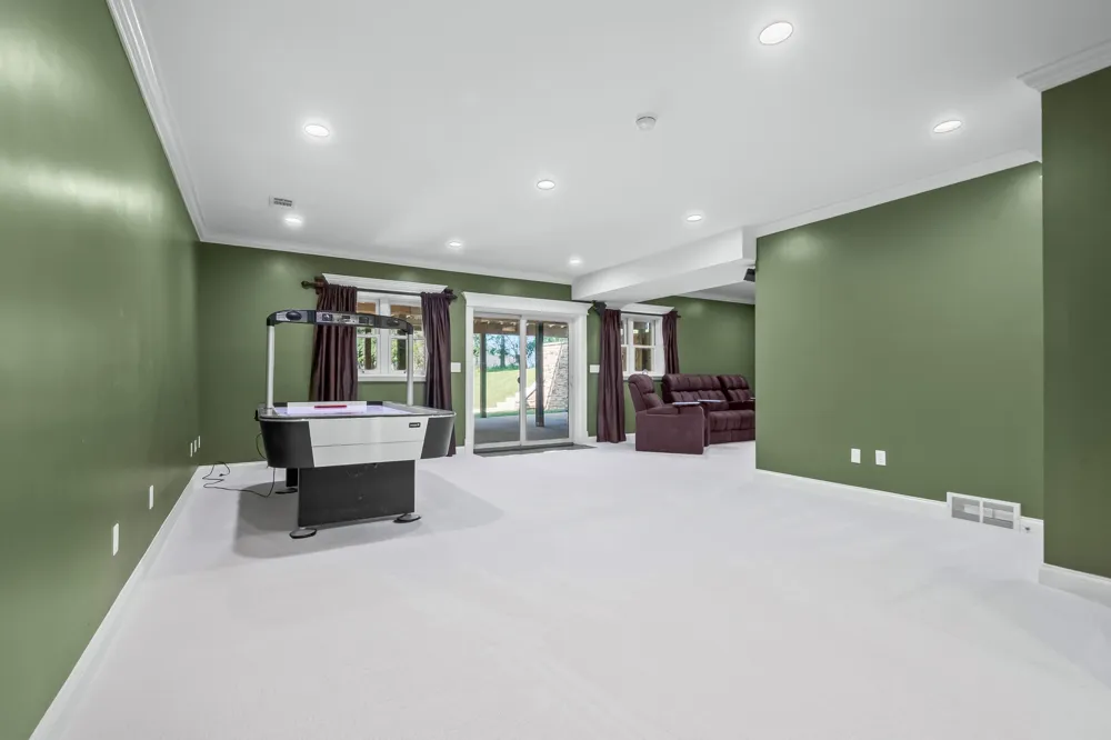 1230 Meadow Lane Hillsdale, MI 49242