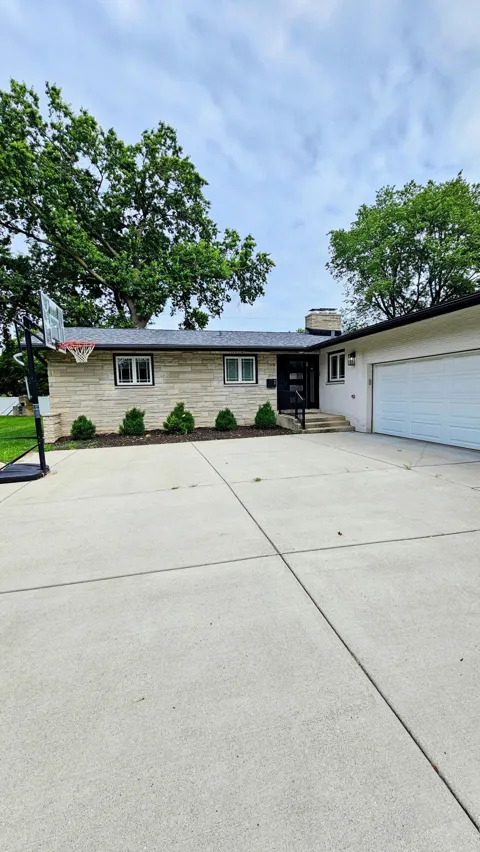 1411 Kraft Drive