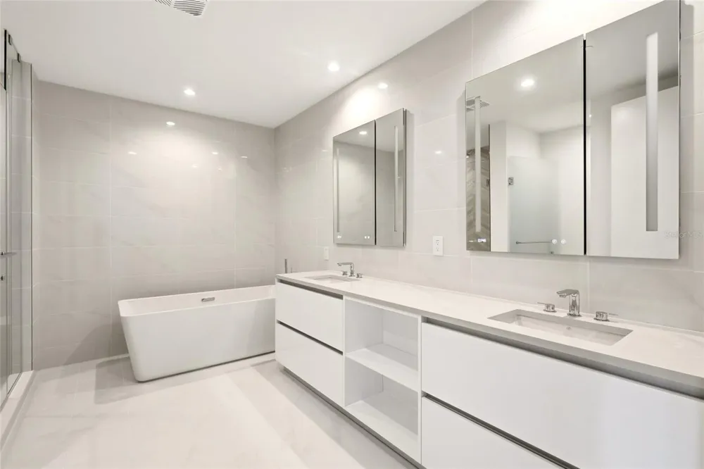 400 CENTRAL AVENUE #407 St Petersburg, FL 33701