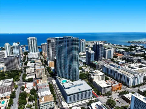 400 CENTRAL AVENUE #407