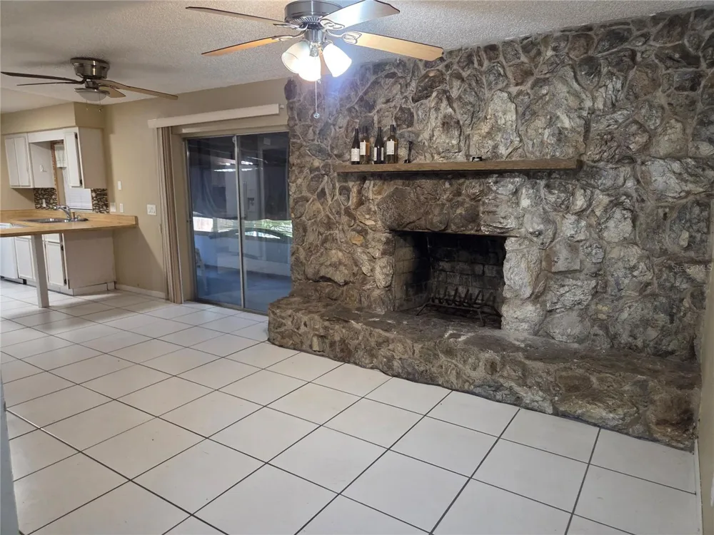 907 CUTLER DRIVE Seffner, FL 33584