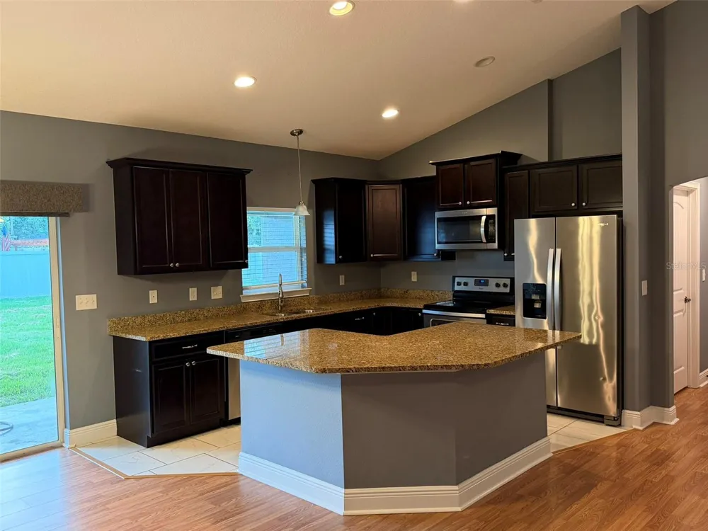10340 SE 69TH TERRACE Belleview, FL 34420